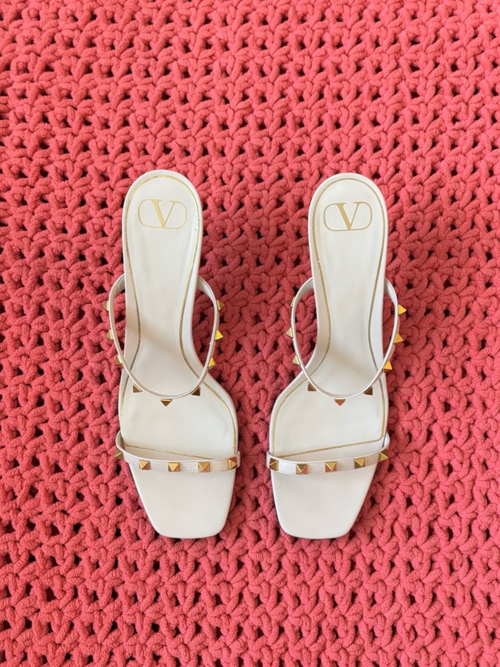 Valentino Garavani White Leather Rockstud Slide Heels, Size 11 (41) - Picture 2 of 5